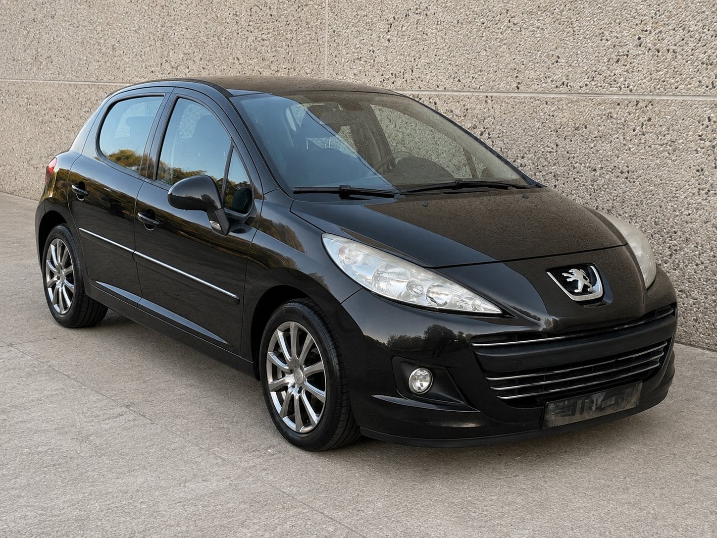 Peugeot 207 1.4d Airco Cd/Radio start rijd goed, Auto's, Peugeot, Bedrijf, Radio, Te koop, Handgeschakeld