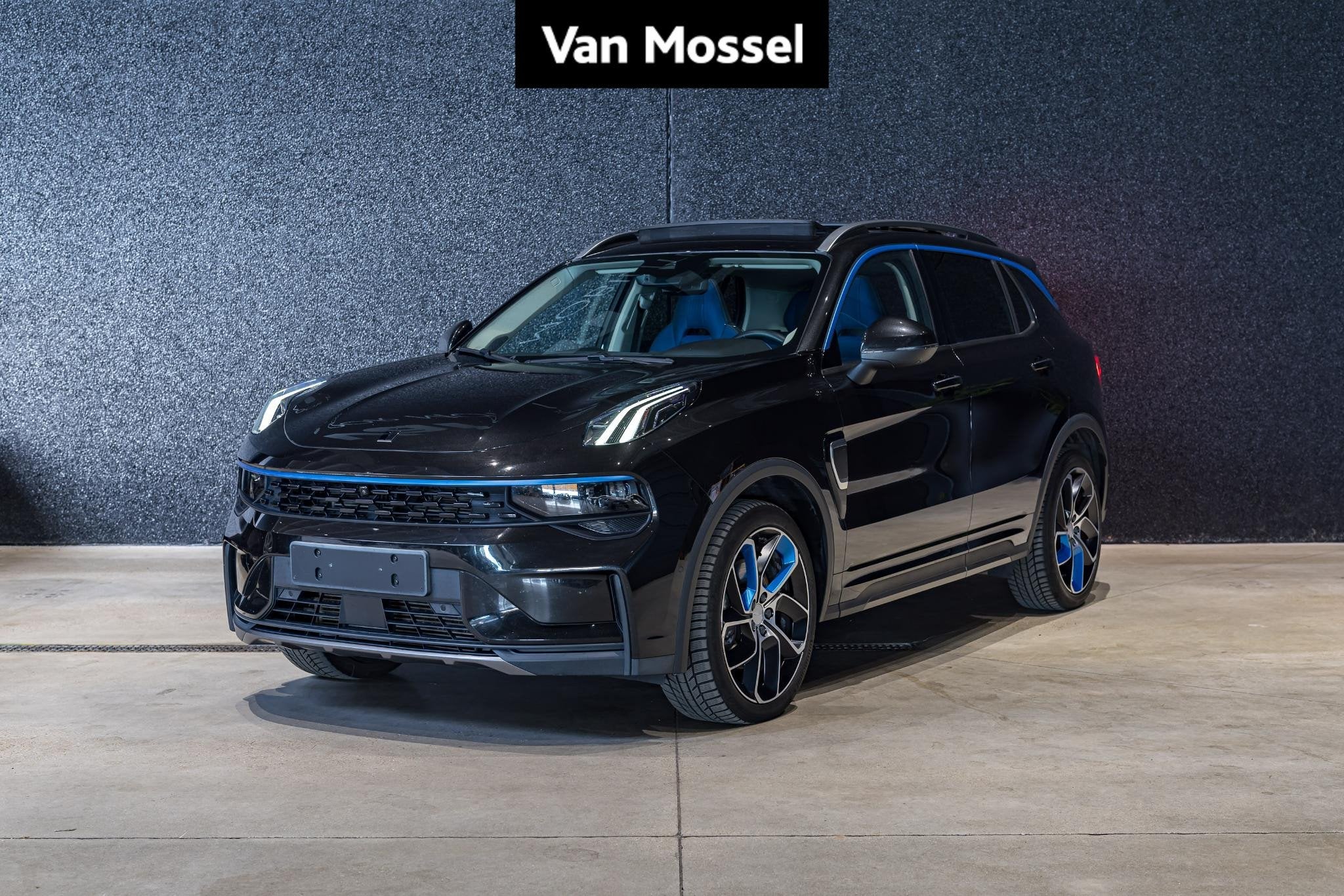 Lynk & Co 01 1.5 192kW PHEV OBC6.6 (automatique), Autos, https://public.car-pass.be/vhr/388310e5-ce5b-4689-9b5c-23f7dd199897, Achat