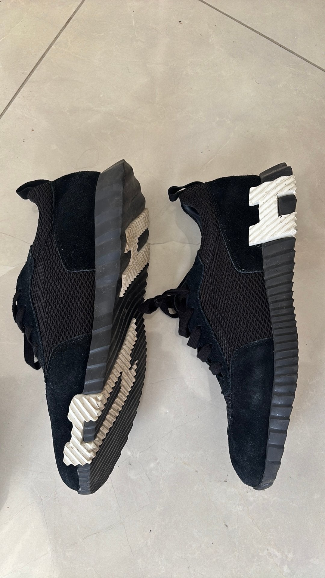 Chaussures Hermes 44-45, Kleding | Heren, Schoenen, Ophalen of Verzenden, Zo goed als nieuw, Sportschoenen, Zwart