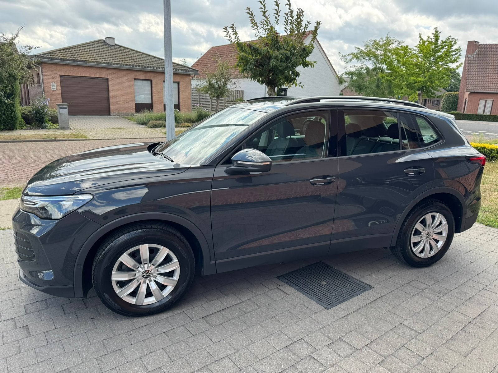 Hybride essence/électrique Volkswagen Tiguan 1.5, Achat, Euro 6, Noir, 5 portes