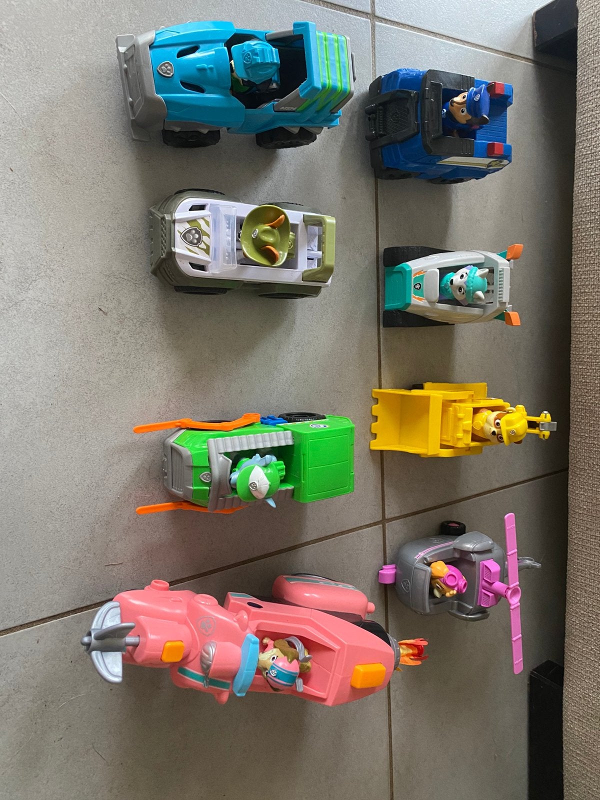 Paw patrol figuurtjes met bijhorende auto’s, Ophalen of Verzenden, Zo goed als nieuw