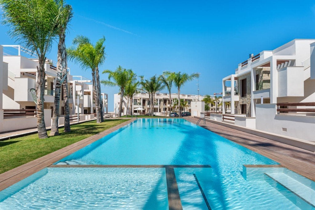 Modern nieuwbouw complex in Torrevieja, Torrevieja, Spanje, 2 kamers, Appartement