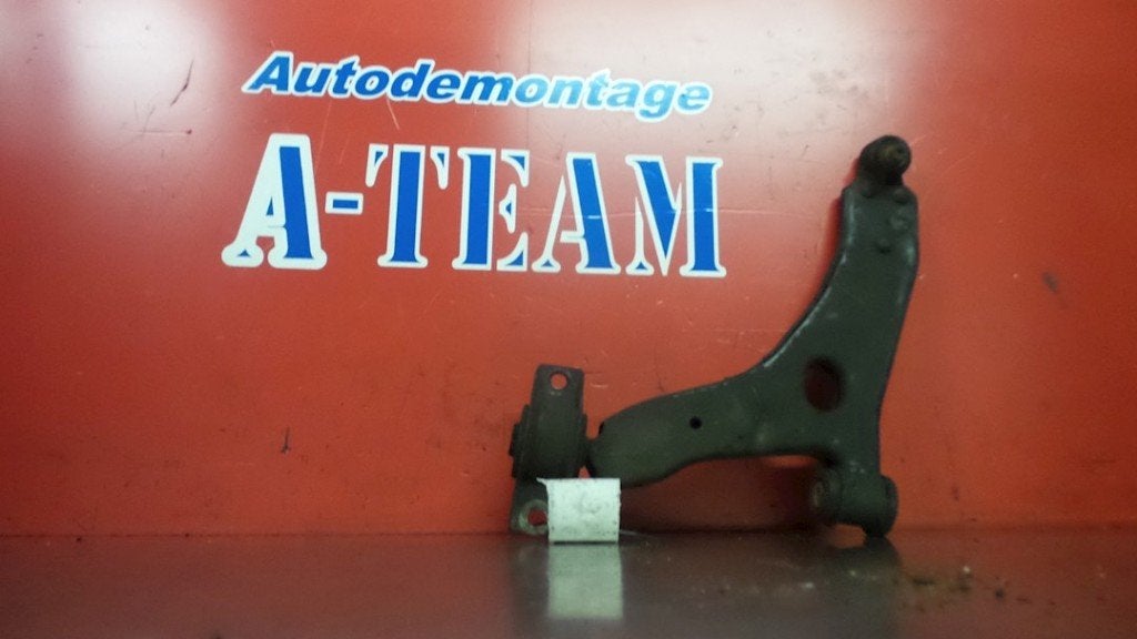 BRAS DE SUSPENSION AVANT GAUCHE (TRIANGLE) Ford Focus 1, Henry-Ford-Straße  1
50735  Köln, DE, Ford-Werke GmbH, Kunden@ford.com