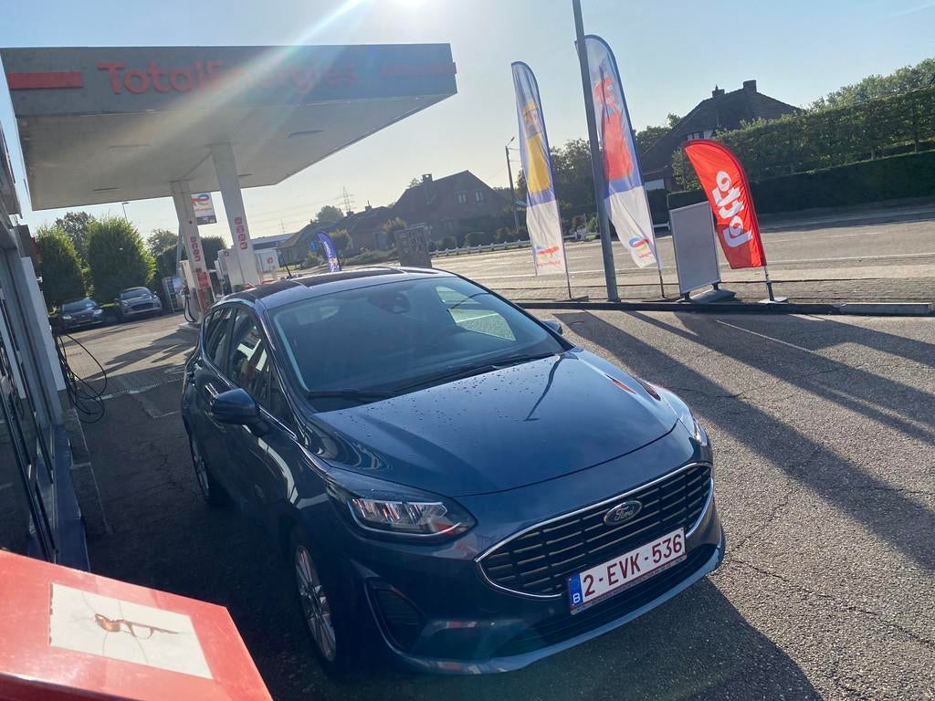 Ford Fiesta Titanium 1.0I MHEV 125PK VERLENGAR 02/29 100.000, Auto's, Voorwielaandrijving, Stof, Gebruikt, Blauw