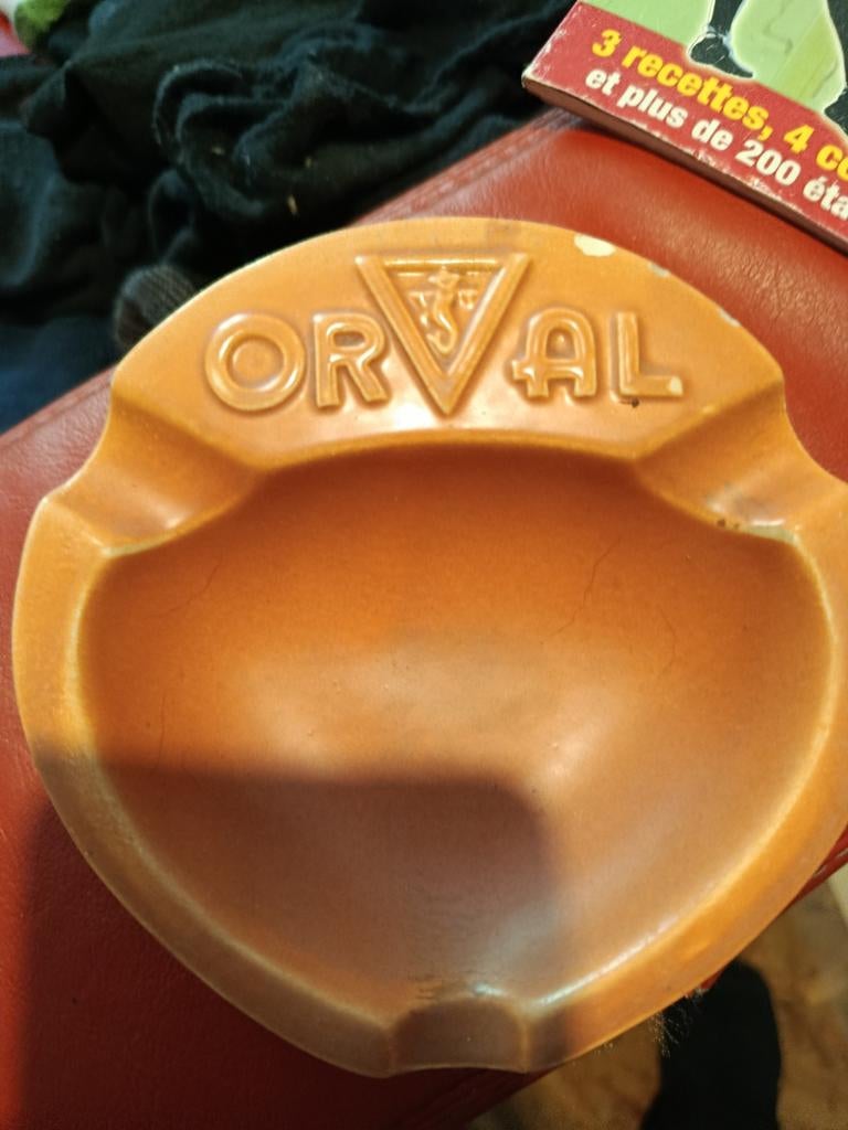 Orval ancien cendrier, Collections
