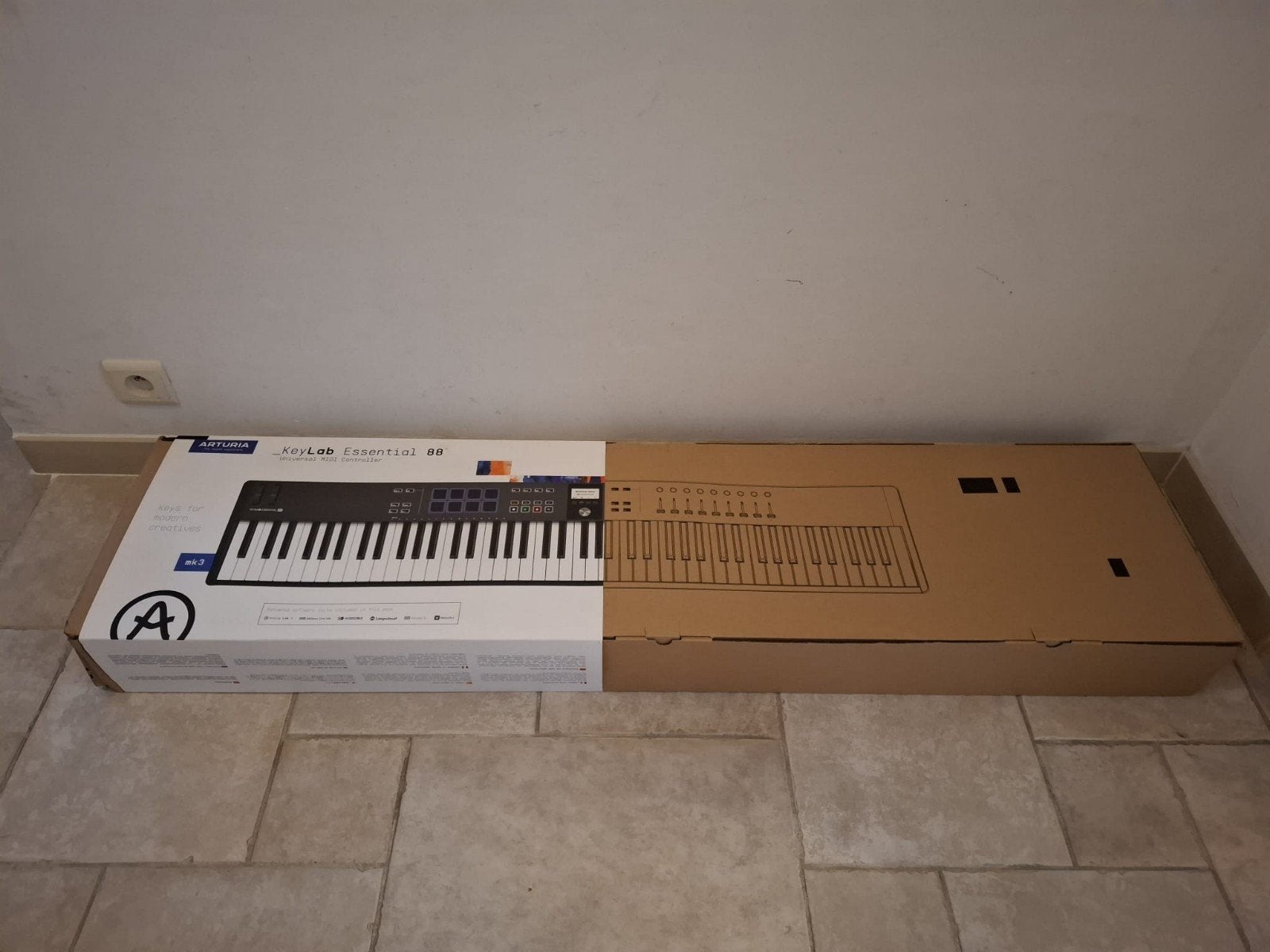 Arturia keylab 88 essential - zwart - midi klavier, Muziek en Instrumenten, Keyboards, 88 toetsen, Ophalen, Overige merken, Midi-aansluiting