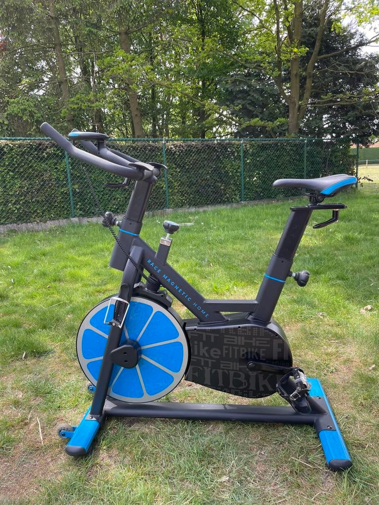 Spinningfiets, Sports & Fitness, Appareils de fitness, Enlèvement, Comme neuf, Vélo de spinning