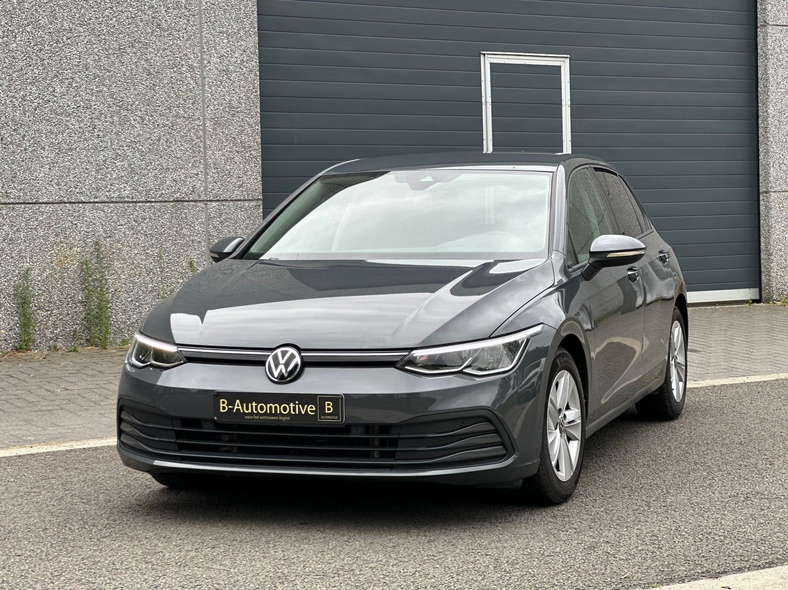 Volkswagen Golf 8 1.0 Benzine 2022 80 000Km Navi/Cam, Auto's, Volkswagen, Euro 6, Bedrijf, 5 deurs, Golf