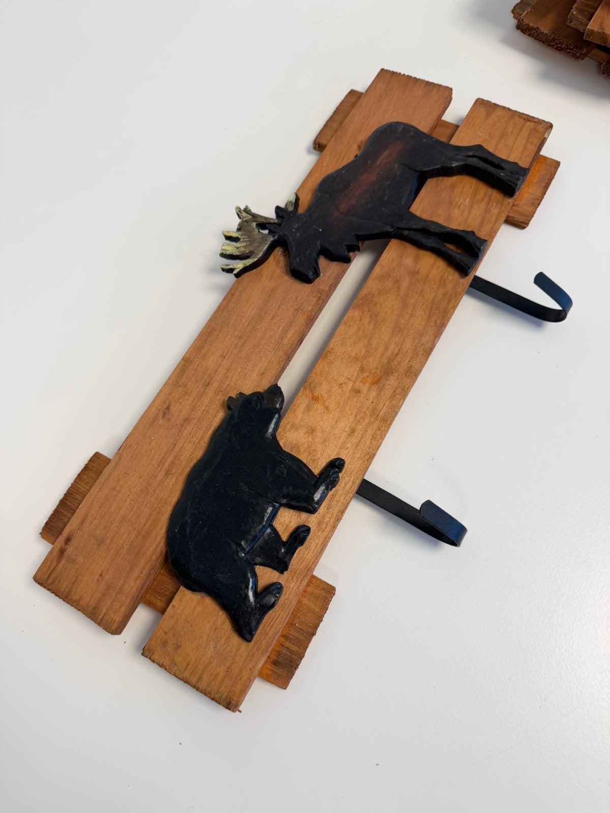 Vintage Houten hout Wandkapstok Beer & Eland Rustiek 45 cm, Huis en Inrichting, Woonaccessoires | Kapstokken, Zo goed als nieuw