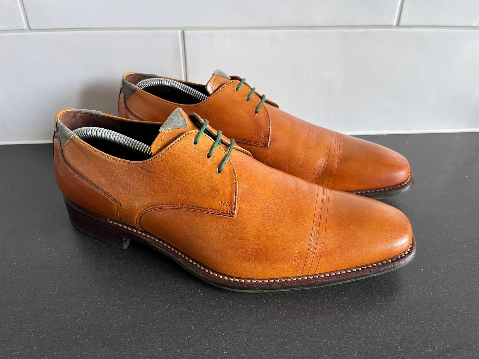 Floris van Bommel herenschoenen maat 8.5 / 42.5 H, Kleding | Heren, Ophalen of Verzenden, Zo goed als nieuw, Overige kleuren, Veterschoenen