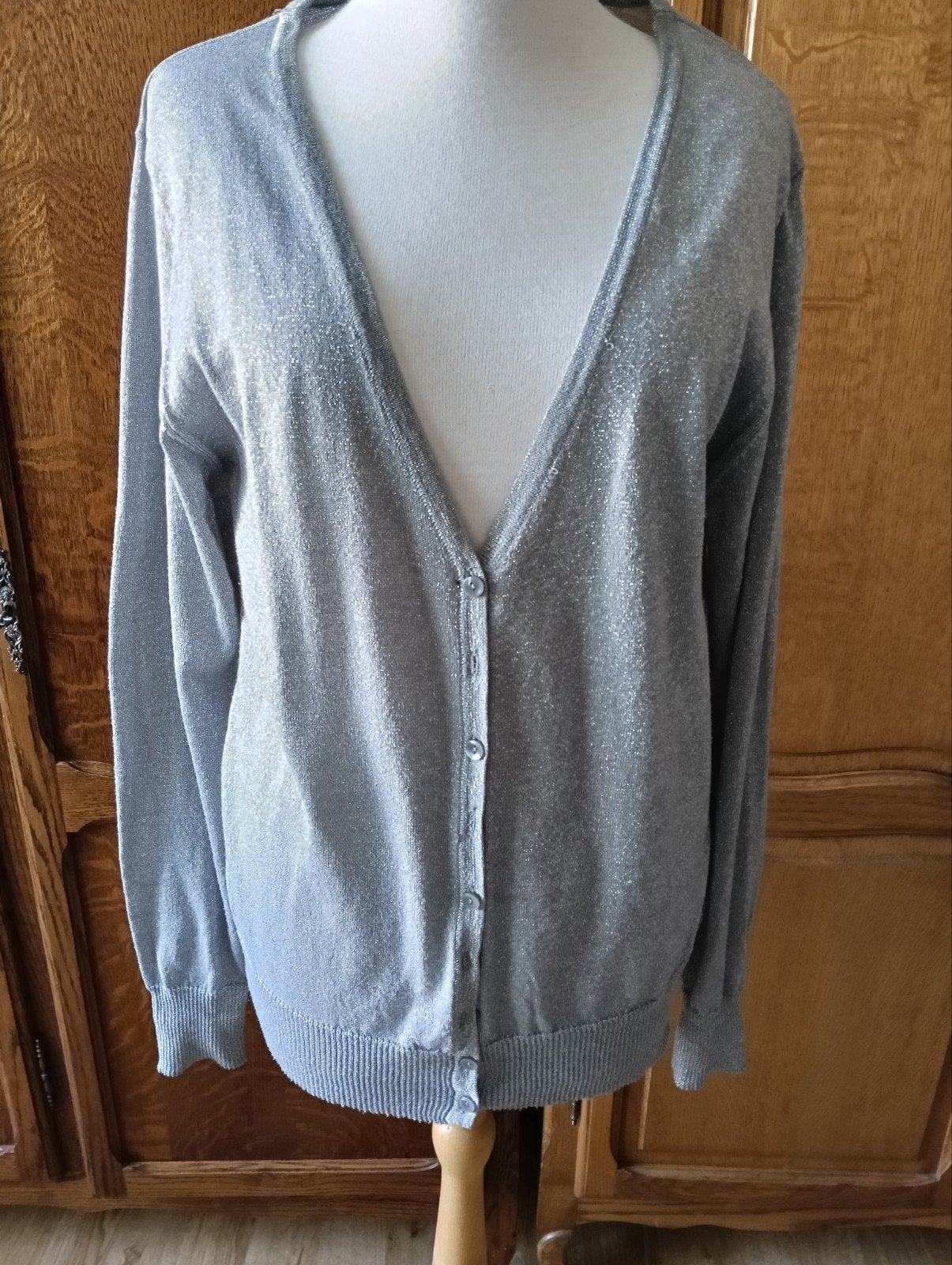 Grijs vest met glinsters, Kleding | Dames, Truien en Vesten, Ladies fashion, Maat 46/48 (XL) of groter, Ophalen of Verzenden, Grijs