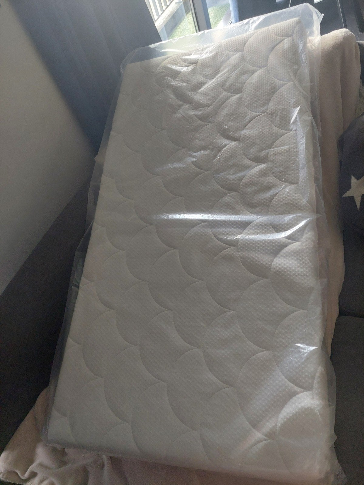 Nieuw Babymatras bedje, Ophalen