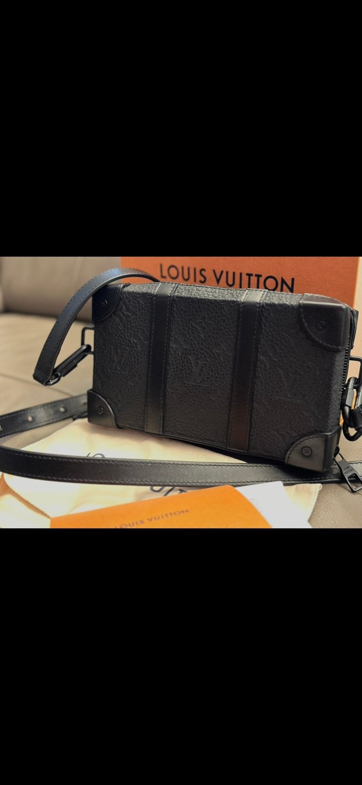 Louis Vuitton portemonnee met kofferbak, zwart taurillonleer, Handtassen en Accessoires, Ophalen, Zo goed als nieuw