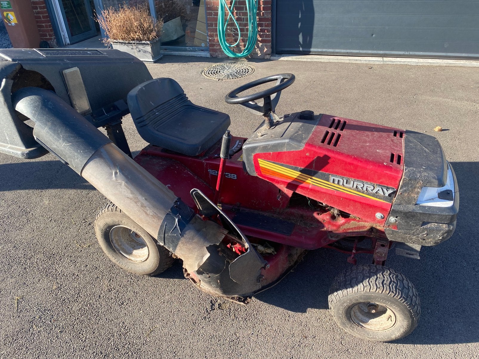 Tracteur tondeuse Murray, Enlèvement, Utilisé