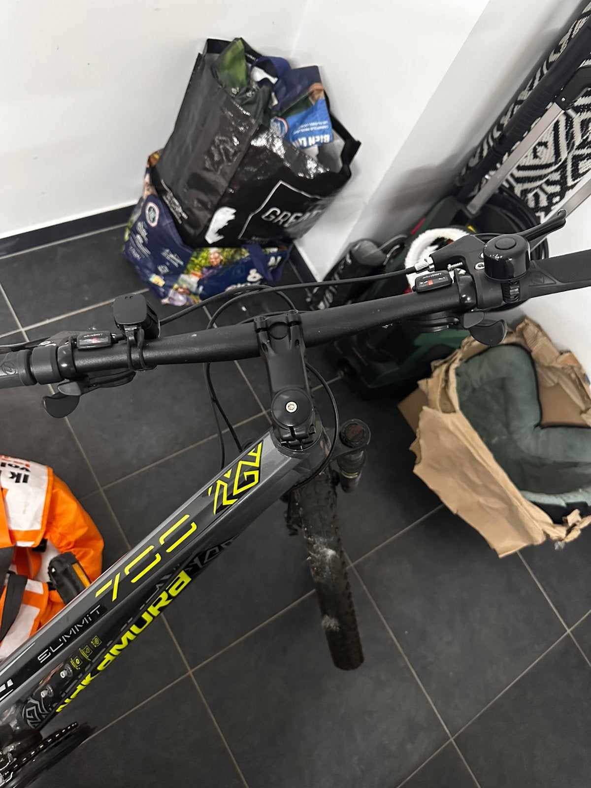 Nakamura Summit 700 Mountainbike – Zeer Goede Staat, Hobby en Vrije tijd, Modelbouw | Radiografisch | Helikopters en Quadcopters