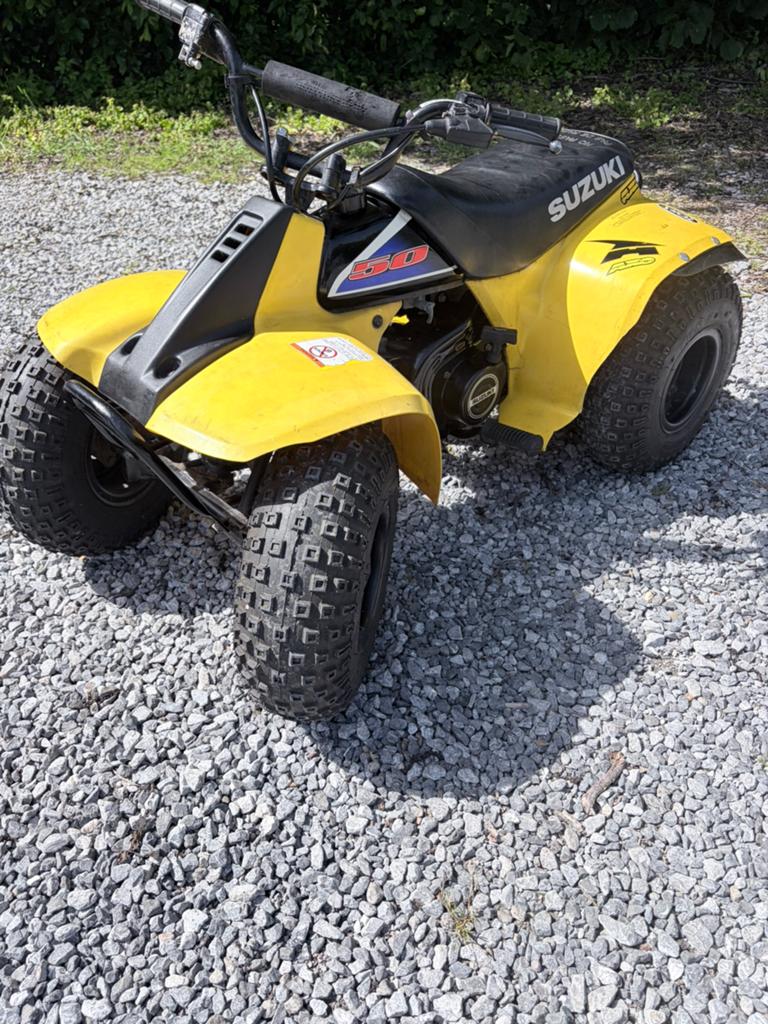 Suzuki lt 50