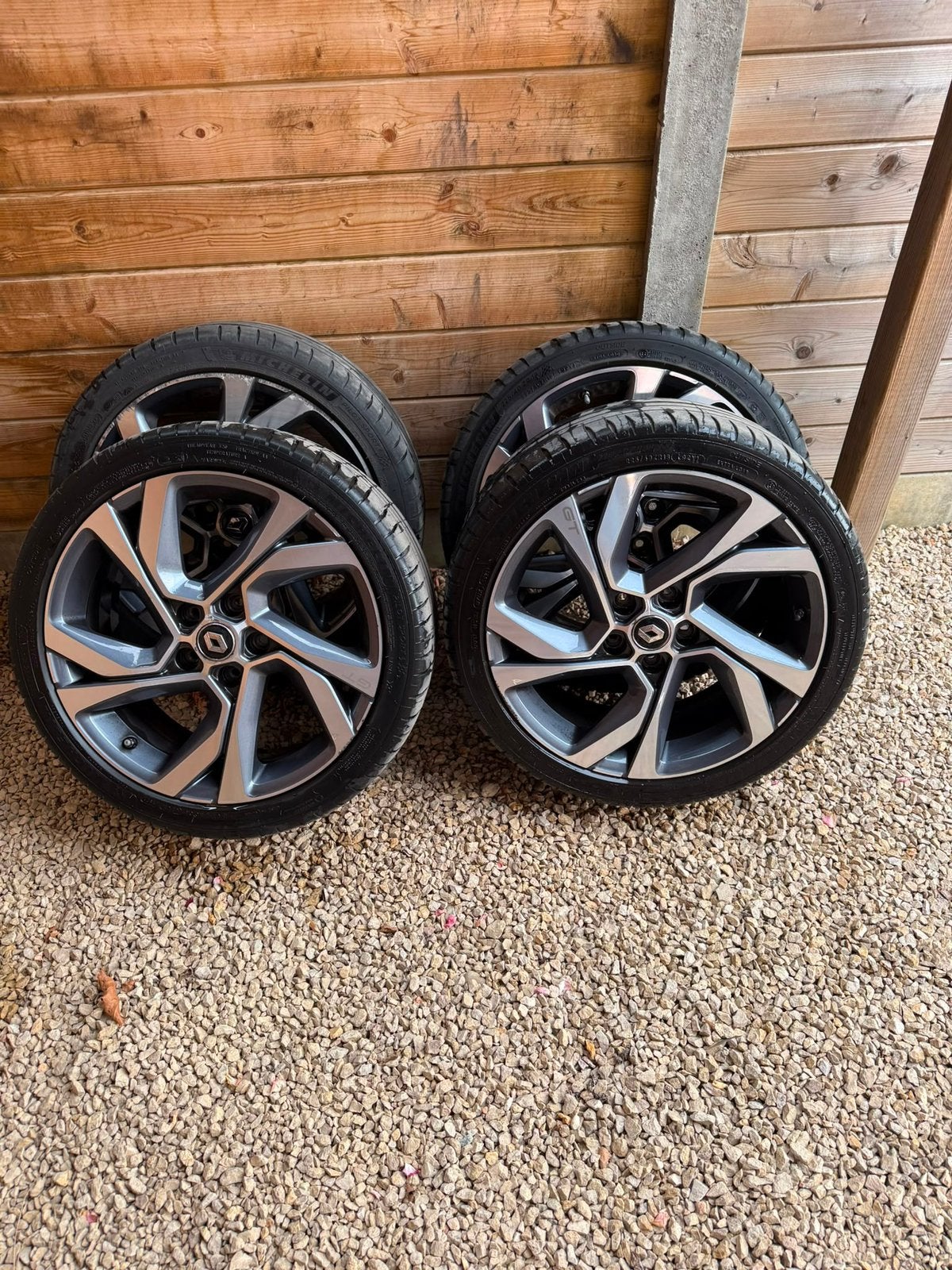 Originele Renault megane GT velgen 18” met banden, Auto-onderdelen, Banden en Velgen, Ophalen, 18 inch, Band(en)
