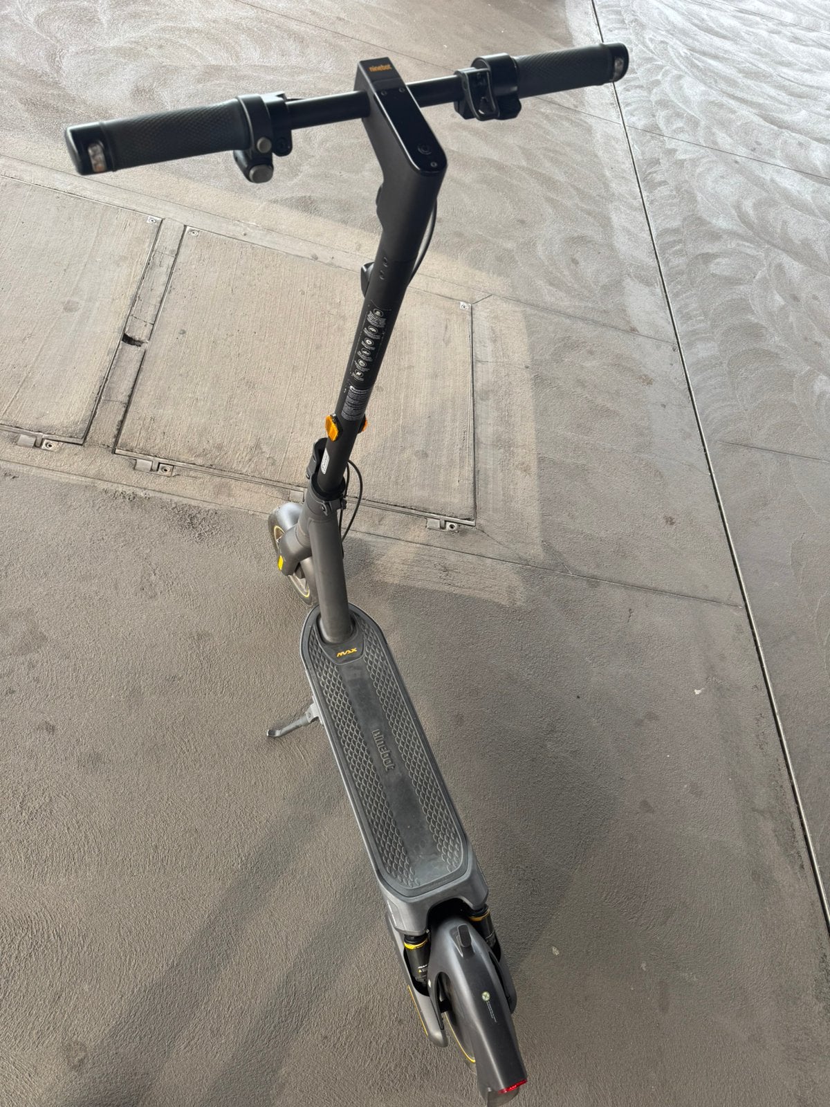 NINEBOT G2 MAX, Vélos & Vélomoteurs, Trottinettes, Comme neuf, Step électrique (E-scooter), Enlèvement