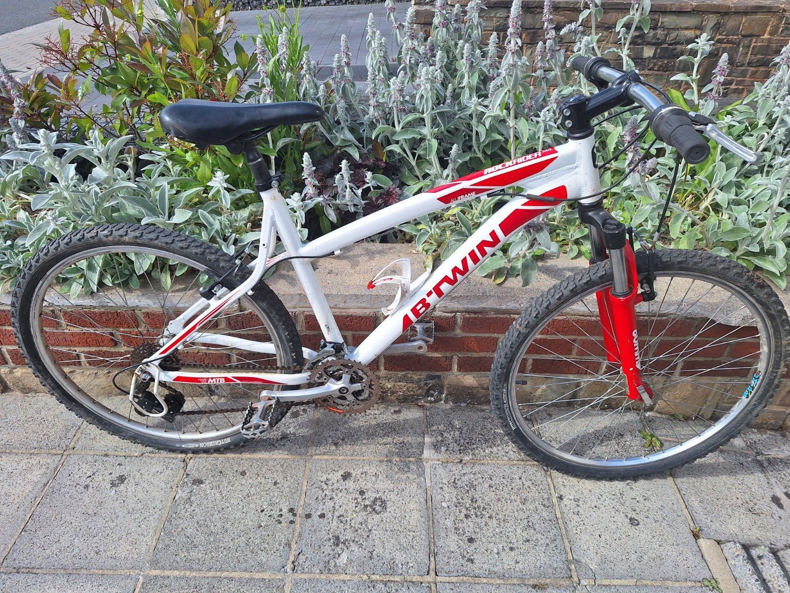 VTT Btwin roues 26 pouces 21 vitesses  fourche télescopique, Vélos & Vélomoteurs, Enlèvement