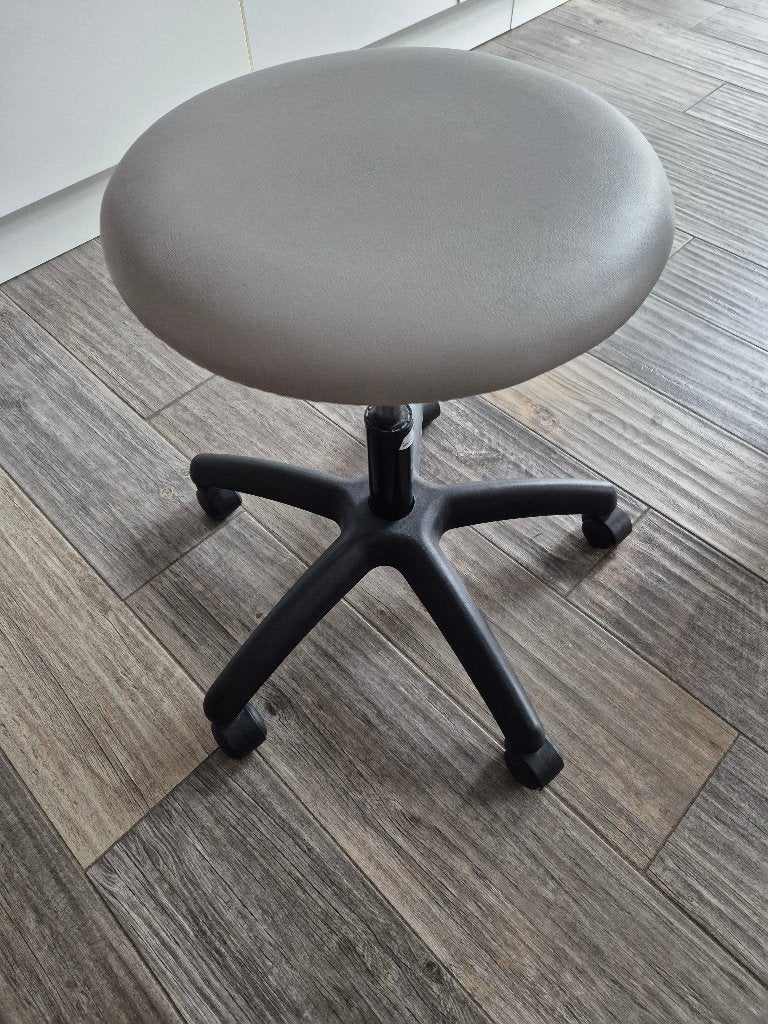 Tabouret ecopostural, Maison & Meubles, Tabourets de bar, 1 tabouret, Comme neuf, Enlèvement, Cuir