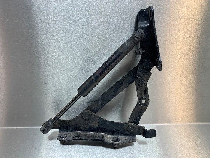 CHARNIERE DE COFFRE Mazda MX-5 (NC18 / 1A) (|NF7956930B|), Utilisé, Mazda