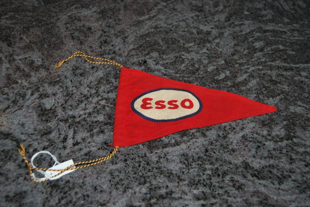 ESSO HUILE ESSENCE. PETIT DRAPEAU., Collections, Enlèvement ou Envoi