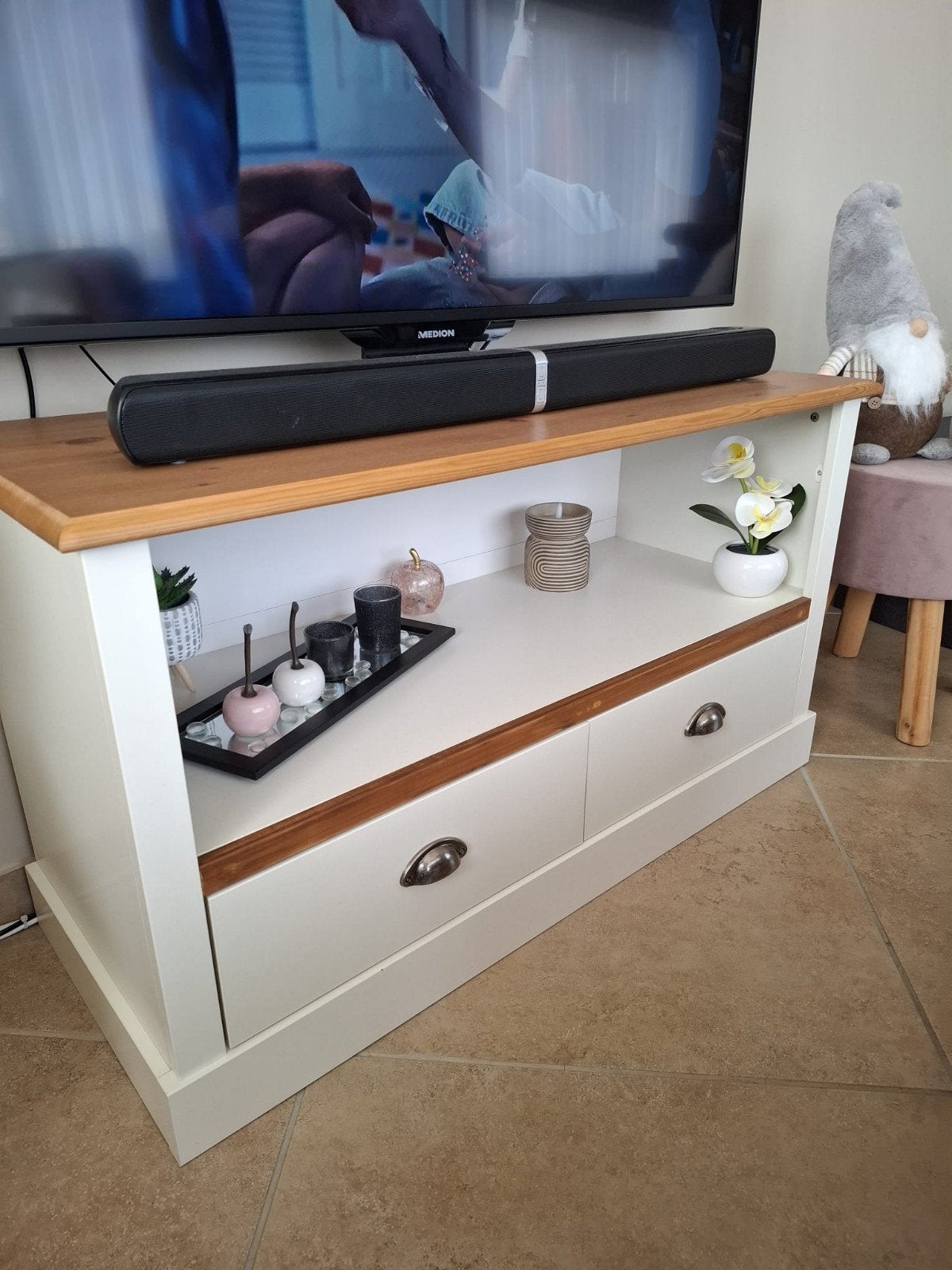 Meuble TV, Enlèvement