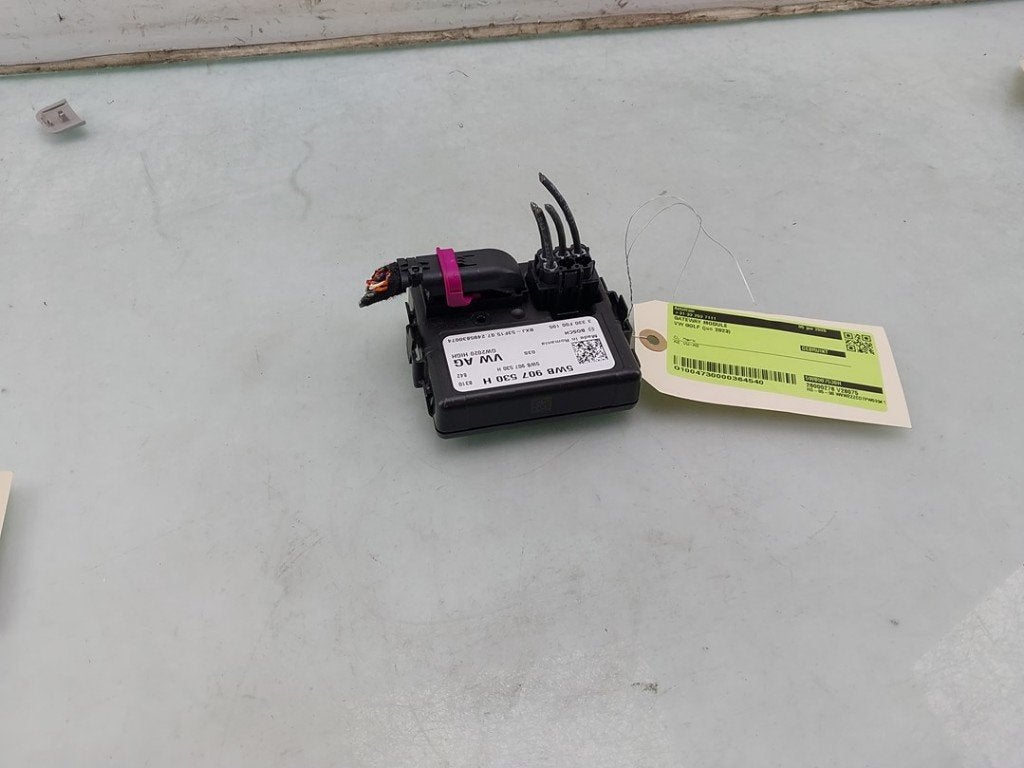 GATEWAY MODULE Golf VIII (CD1) (|5WA907530L|5WB907530H|), Volkswagen, Volkswagen AG, Utilisé, Kundenbetreuung@volkswagen.de