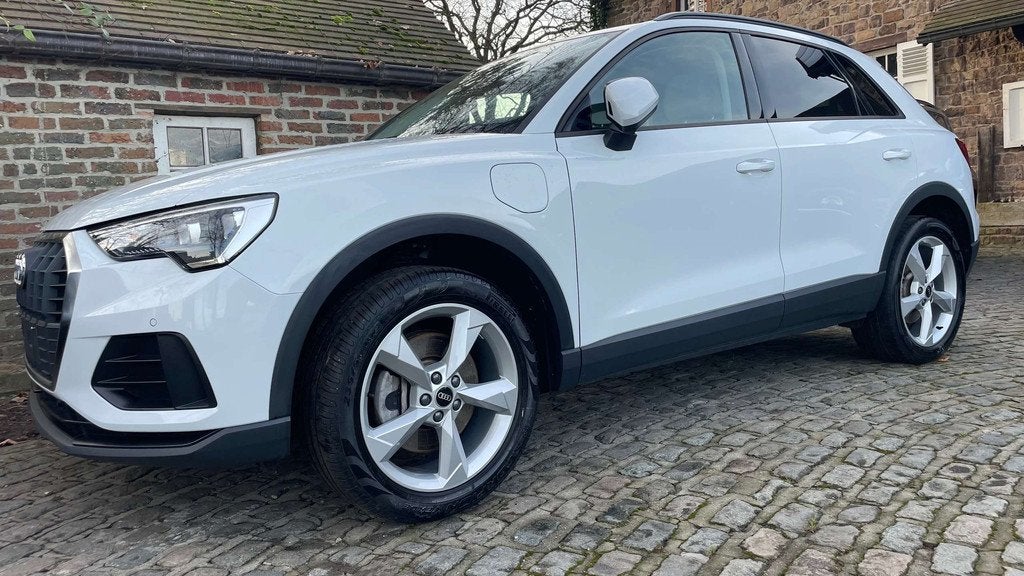Audi Q3 Q3 PHEV 45 TFSIe S tron(180 kW)Toit ouvrant panorami, Gebruikt, 4 cilinders, Wit, 5 zetels