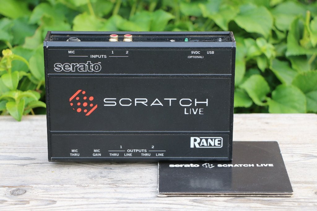Rane Serato Scratch Live + 2x Time code CD, Enlèvement ou Envoi, Comme neuf, Tourne-disque