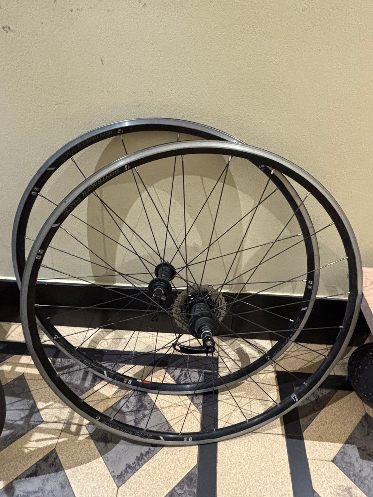 Bontrager wielset 700c (622x17c) aluminium, Ophalen, Zo goed als nieuw, Aluminium