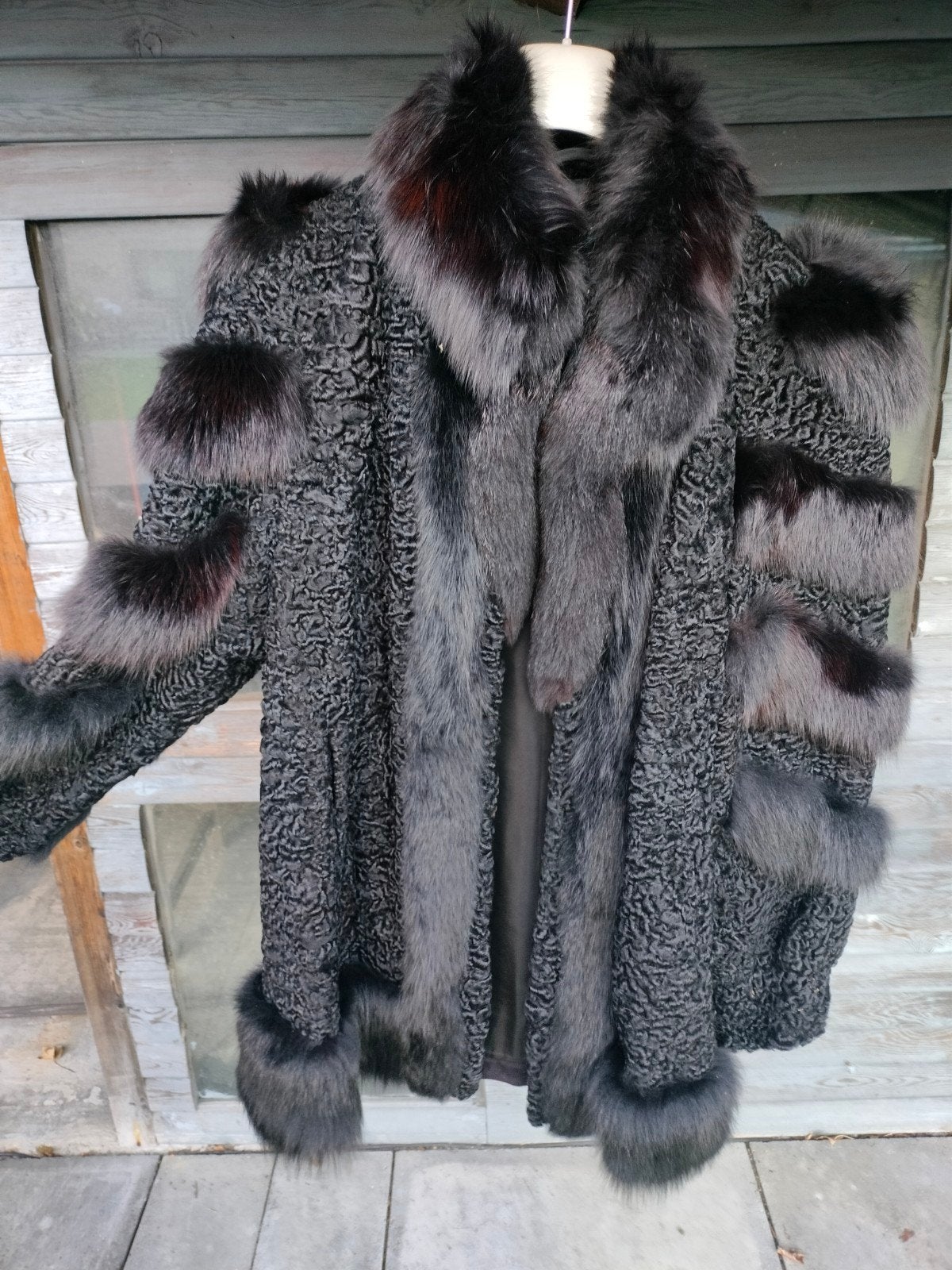 manteau de fourrure, Enlèvement, Noir