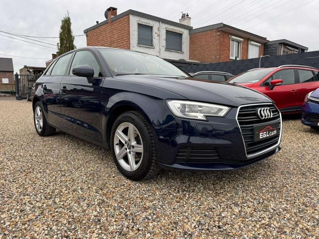 Audi A3 A3 Sportback 1.0 TFSI *12 mois de garantie*, Auto's, Audi, Stof, Gebruikt, 1790 kg, Bedrijf