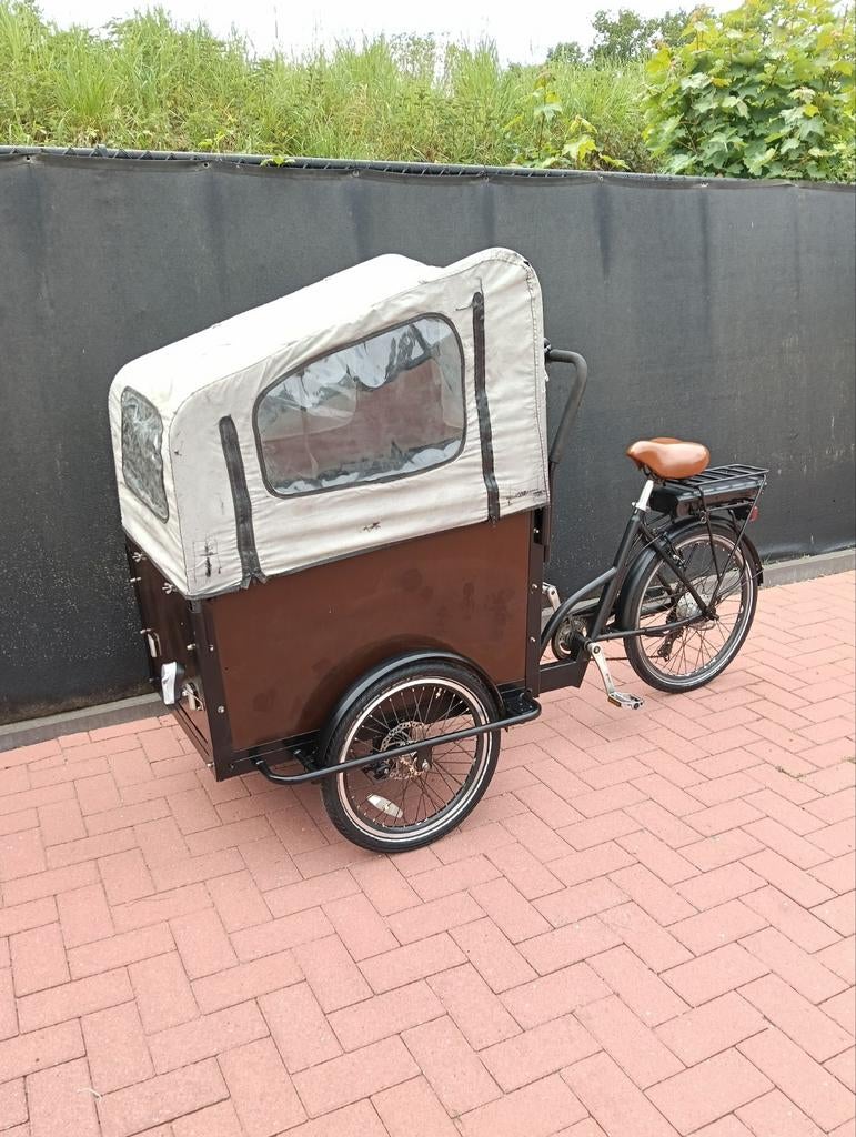 Cangoo elektrische bakfiets nieuwe batterij jaar garantie, Fietsen en Brommers, 4 kinderen of meer, Huif, Ophalen of Verzenden