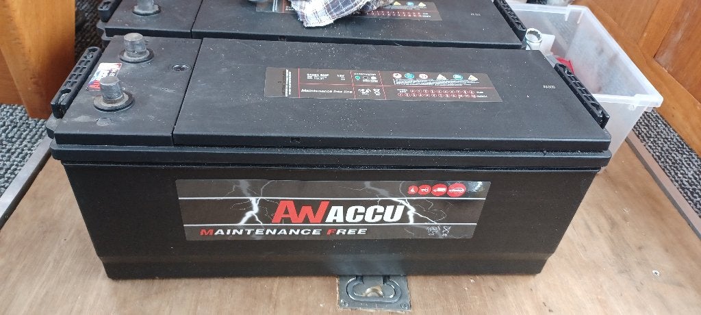 Batterie semi-traction 140ah 12v, Enlèvement