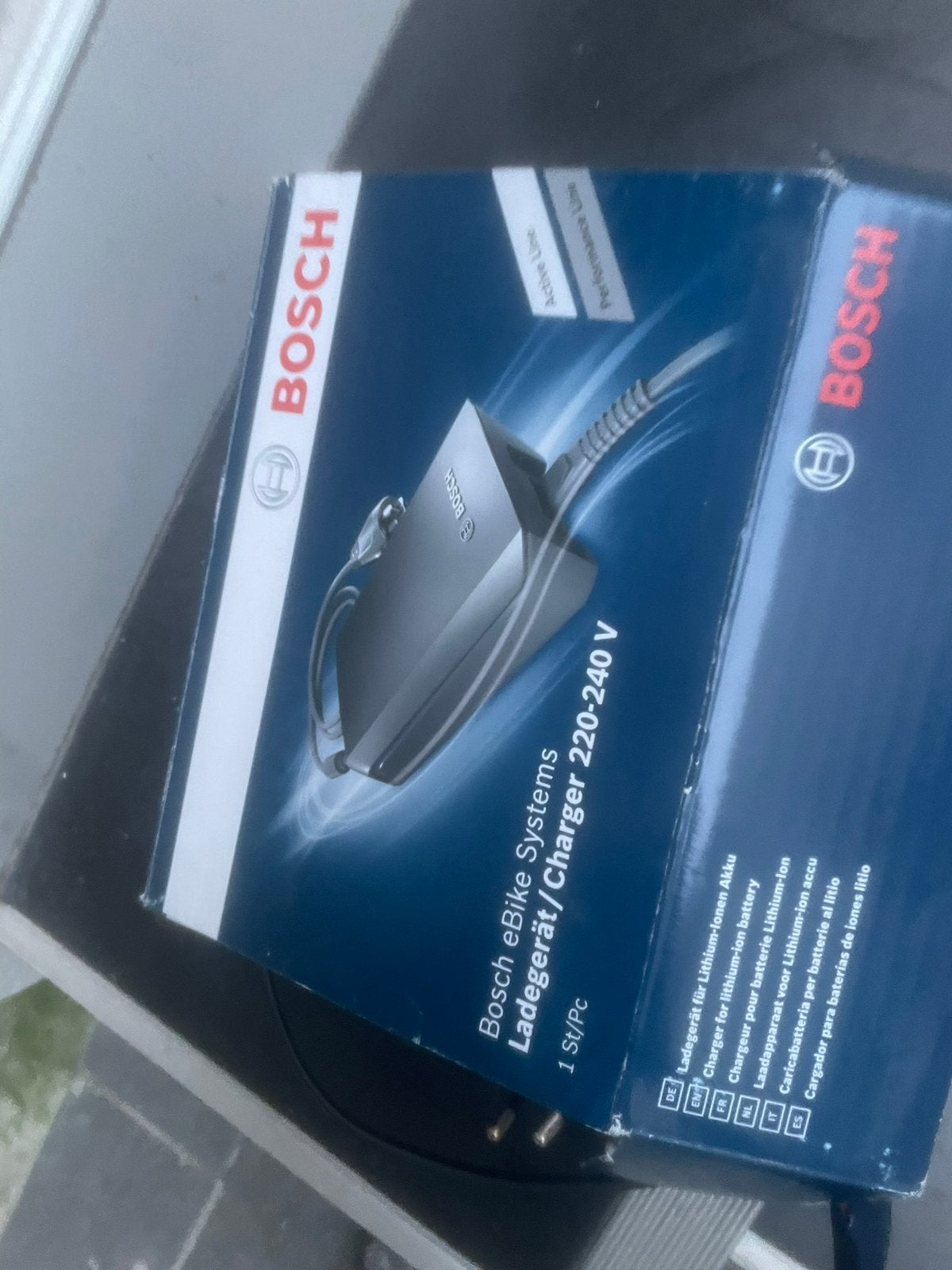 Chargeur bosch rapide 4A comme neuf, Enlèvement ou Envoi