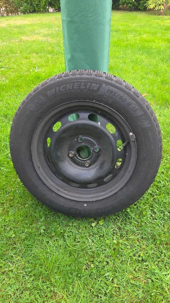 Roues hiver Ford Fiesta Mk8 – Michelin Alpin 6 195/60 R15, 15 pouces, Pneus et Jantes, Pneus hiver, Véhicule de tourisme