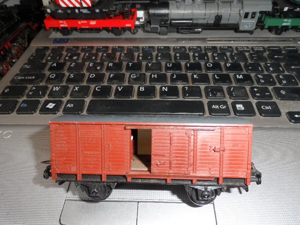 MARKLIN HO 312/4 wagon avec deux portes..., Analogique, Enlèvement ou Envoi, Wagon, Utilisé