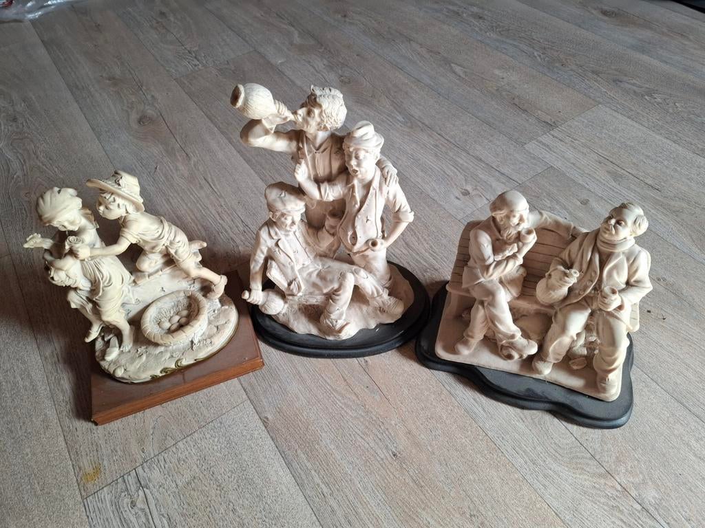 Decoratie beelden, Enlèvement