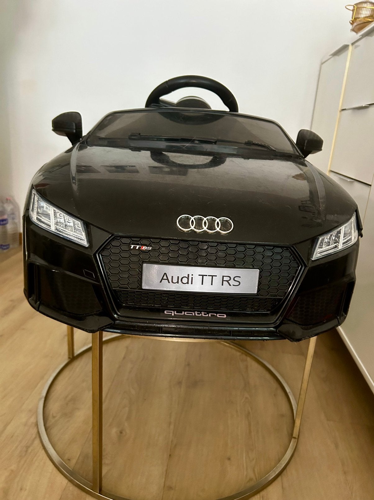 vendre jolie Audi TT RS électrique pour enfant,, Enlèvement, Utilisé