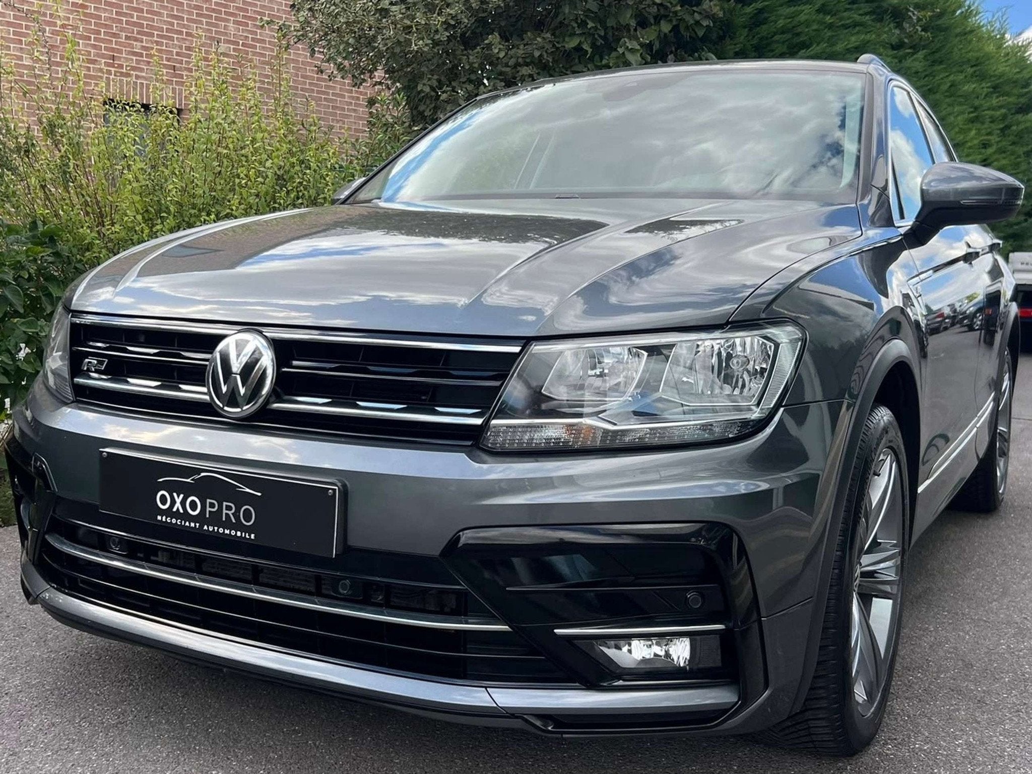 Volkswagen Tiguan R Line 4Motion 2.0 TDI 150CV / 4x4 / Grand, Argent ou Gris, Achat, Entreprise, Ordinateur de bord