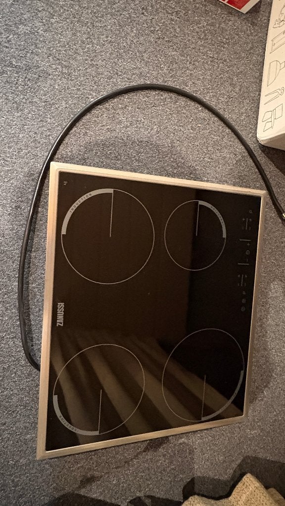 zanussi inductie kookplaat, Elektronische apparatuur, Ophalen, 4 kookzones, Zo goed als nieuw, Inbouw