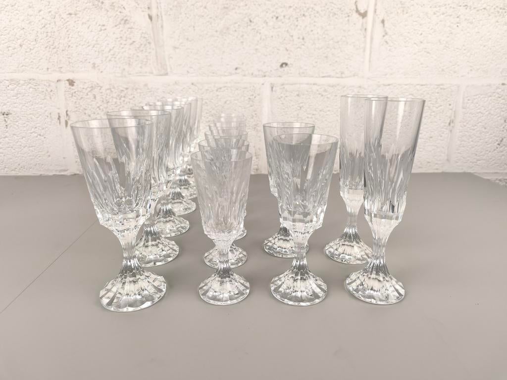 16 kristallen Baccarat glazen model Assas, Enlèvement ou Envoi