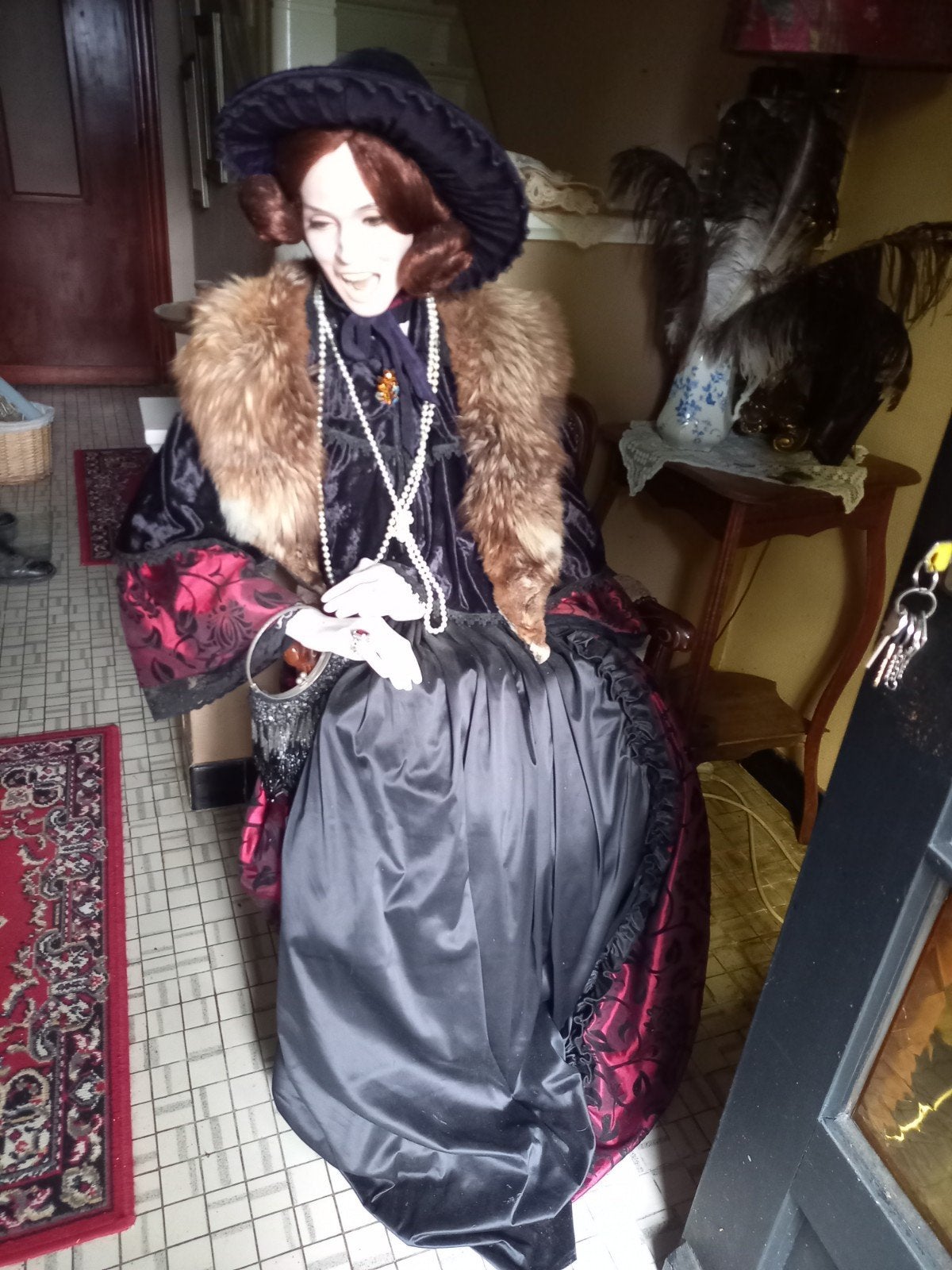 Mannequin pop, Enlèvement