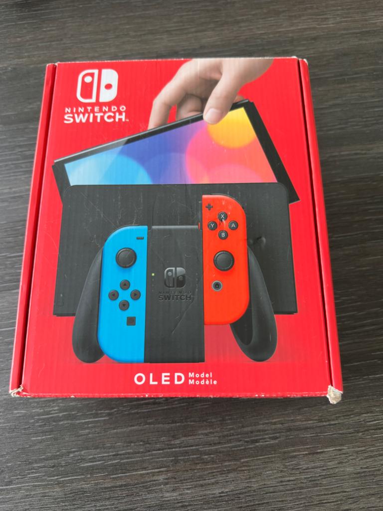 Nintendo switch oled, Games en Spelcomputers, Spelcomputers | Nintendo Switch, Ophalen of Verzenden, Zo goed als nieuw, Switch OLED