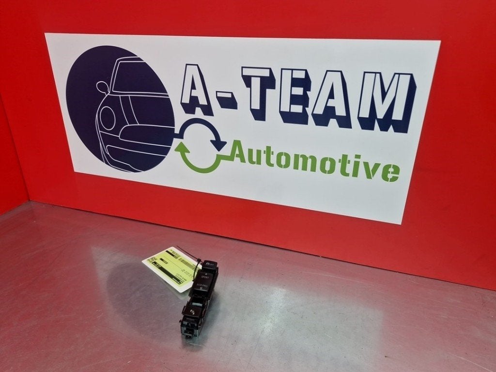 ESP SCHAKELAAR BMW M1 (F20) (01-2012/06-2019) (|9252912|), Gebruikt, BMW, Petuelring 130
80809  München, DE, Bayerische Motoren Werke AG