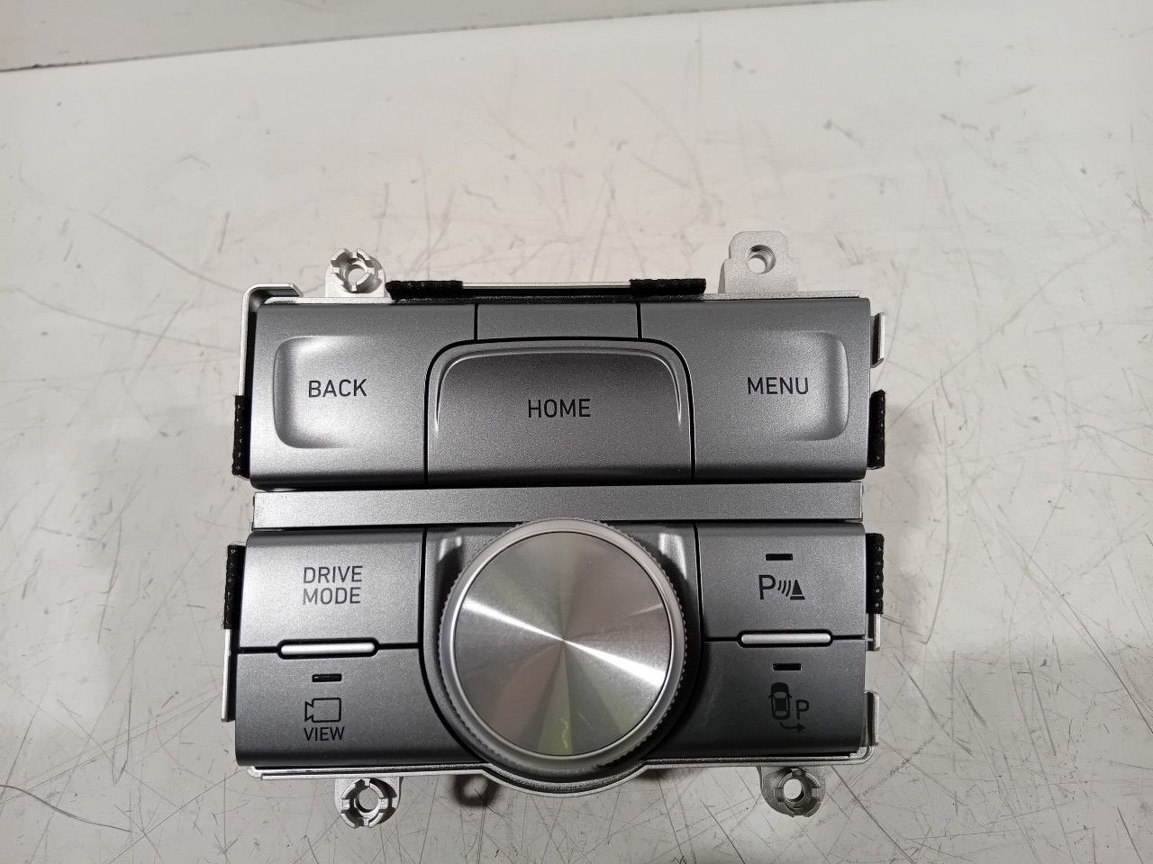 Bedieningspaneel multi media Hyundai Nexo, Onderdelen@venauto.nl, Van der Ven Autorecycling B.V., Ettenseweg 76, 4706 PB Roosendaal, The Netherlands