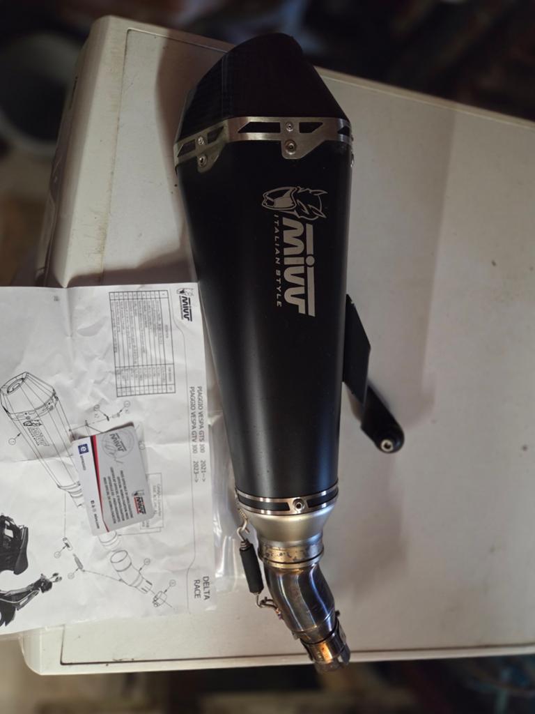 Mivv sportuitlaat voor Vespa gts300, Motoren, Ophalen, Gebruikt