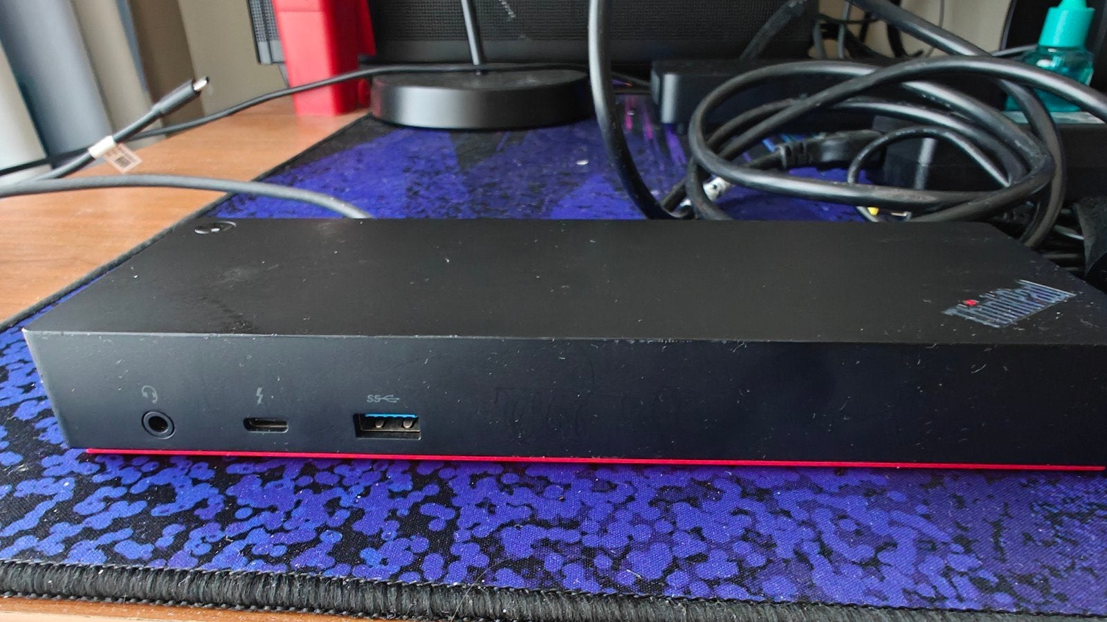 Lenovo AC40 Thunderbolt 3-dockingstation, Computers en Software, Dockingstations, Ophalen of Verzenden, Zo goed als nieuw, Lenovo