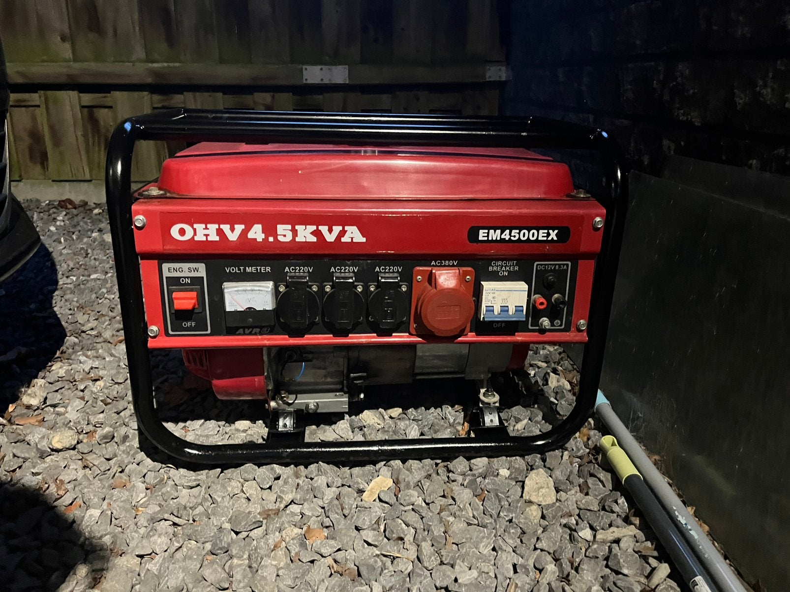 Stroomgroep 4,5Kva, Ophalen, Zo goed als nieuw, Benzine